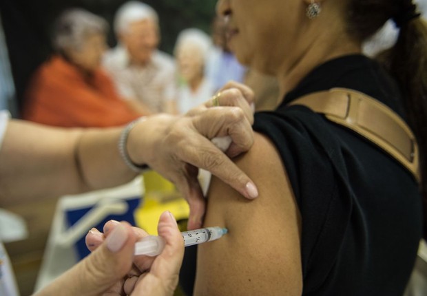 Pesquisa mostra que credibilidade das vacinas é menor entre jovens (Foto: Marcelo Camargo/Agência Brasil)