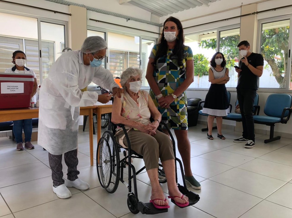 Jacarei E A 1Âª Cidade Da Regiao A Iniciar Vacinacao Contra Covid Em Idosos Moradores De Asilos Vale Do Paraiba E Regiao G1