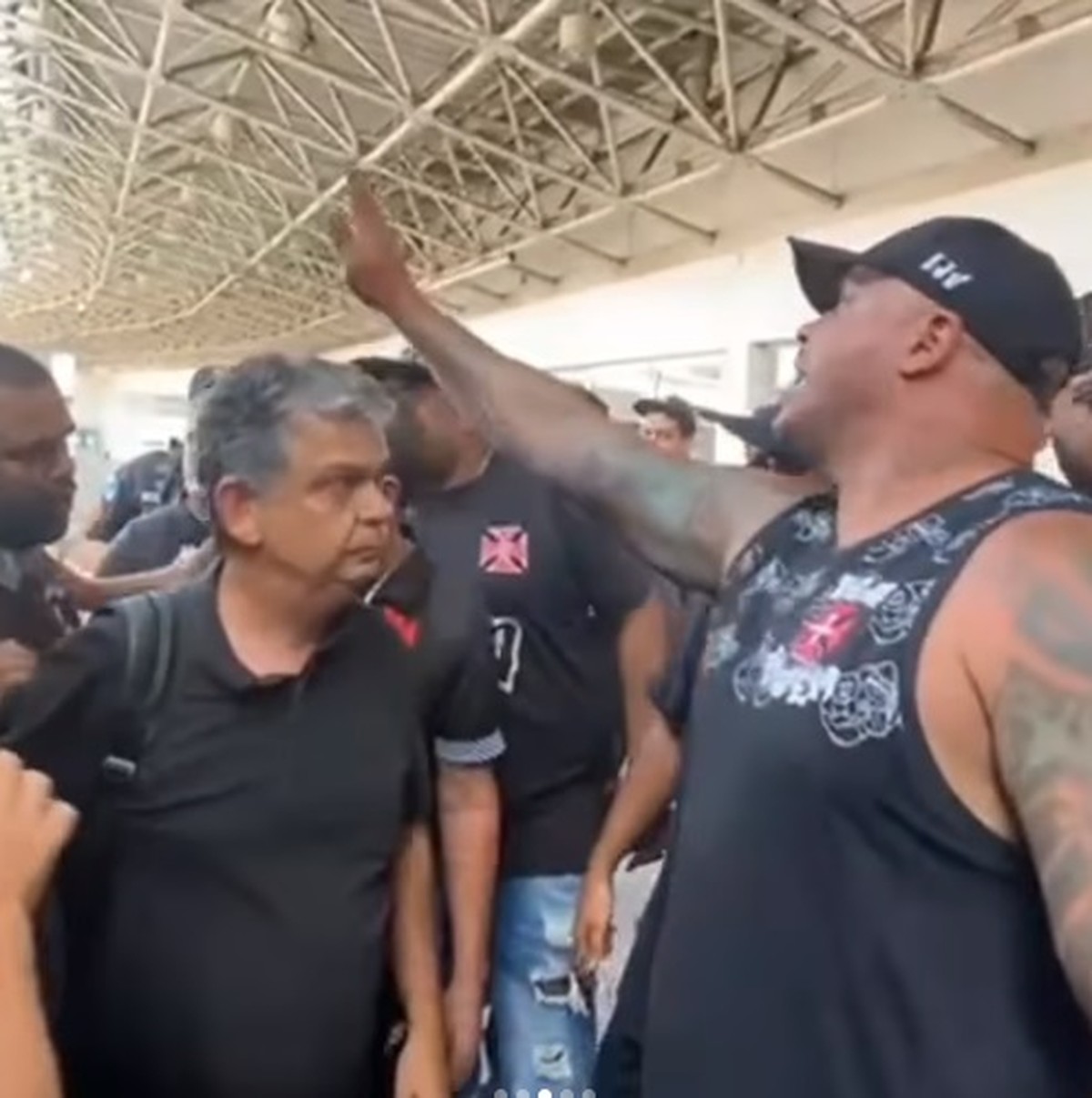 Vasco lamenta la protesta organizada en el aeropuerto: «No condonaremos la intimidación» |  vasco