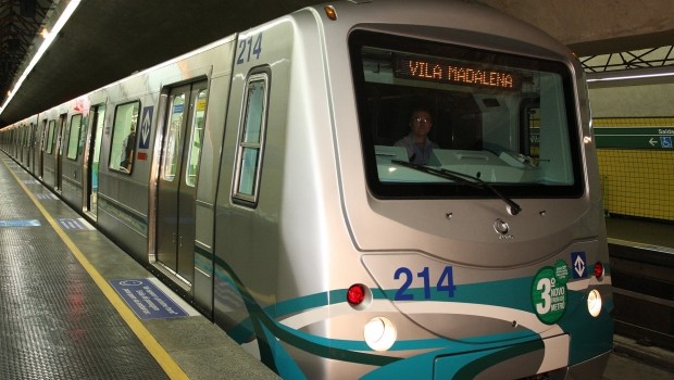 Trem da Linha 2 - Verde do metrô de São Paulo indo em direção à Vila Madalena (Foto: Divulgação/Governo SP)
