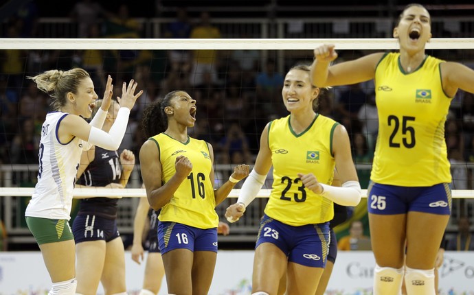 Camila Brait Fernanda Garay Barbara Mari Paraiba volei Brasil Pan Toronto (Foto: AP)