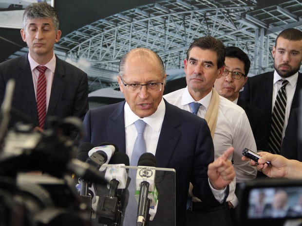 Governador Geraldo Alckmin (PSDB) durante inauguração da fábrica de trens da Hyundai-Rotem em Araraquara (SP) (Foto: Fabio Rodrigues/G1)