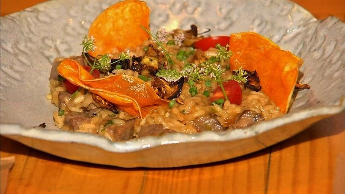 Aprenda a fazer risoto de carne de sol