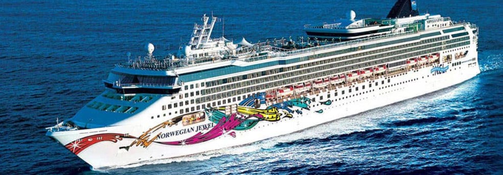 Norwegian Jewel, navio de cruzeiro recusado em quatro países da Oceania em meio às medidas contra o novo coronavírus — Foto: Reprodução / Norwegian Cruise Line