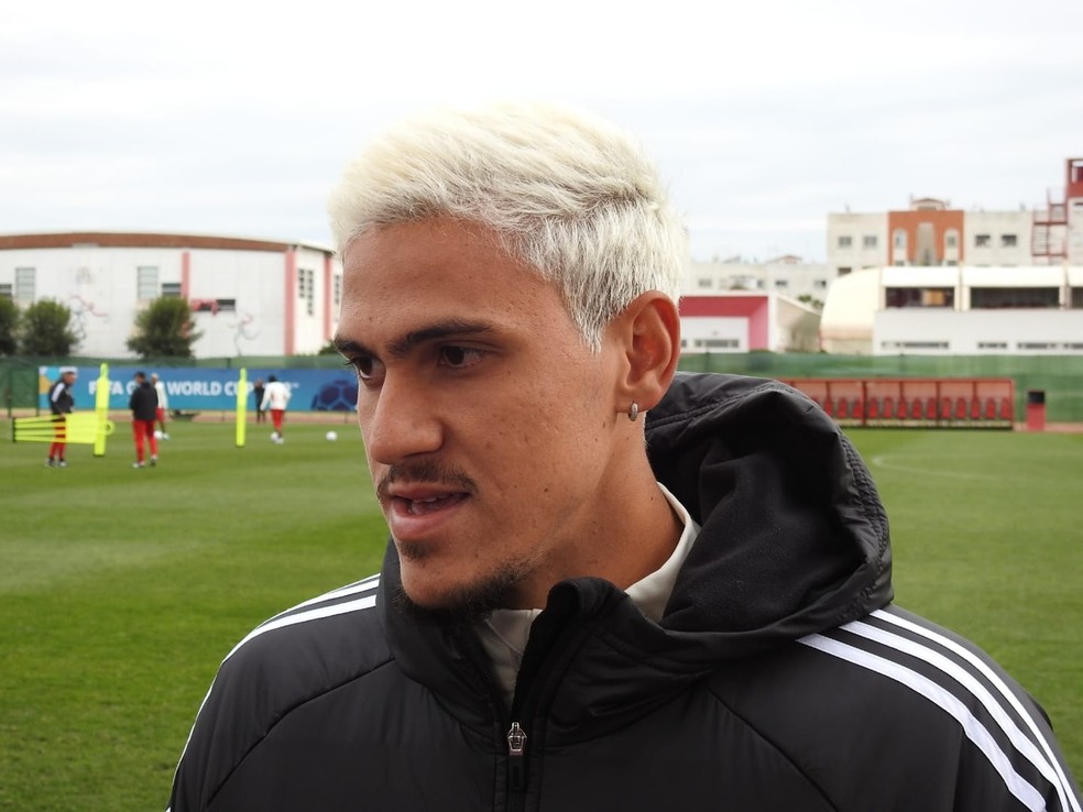 Pedro em treino do Flamengo no Marrocos &mdash; Foto: Fred Gomes