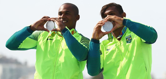 Erlon De Souza Silva e Isaquias Queiroz canoagem (Foto: Getty Images)