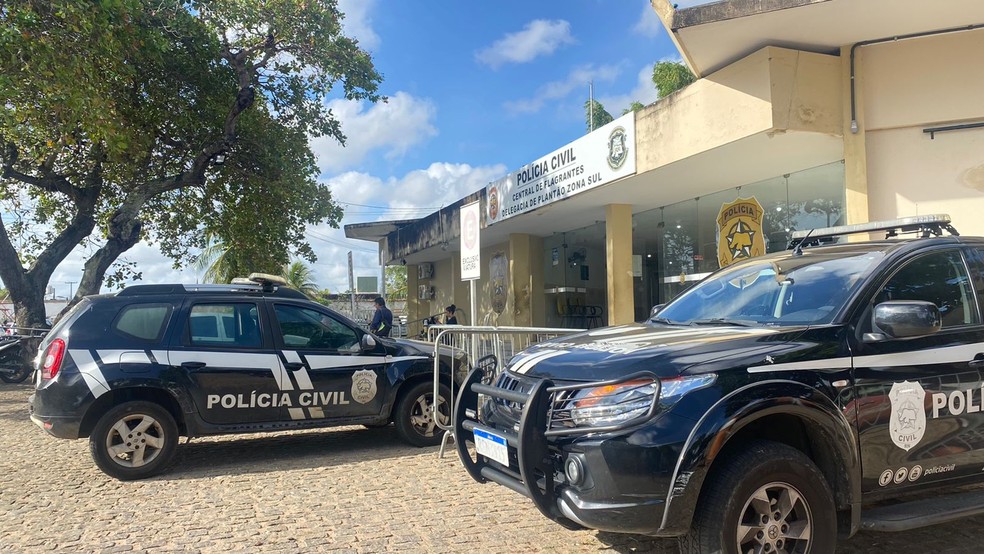 Idosa é presa em flagrante por injúria racial contra vizinho em Natal | Rio  Grande do Norte | G1