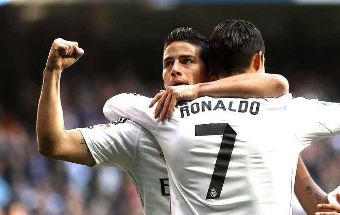 James Rodriguez comemora gol do Real Madrid contra o Espanyol (Foto: Agência EFE)