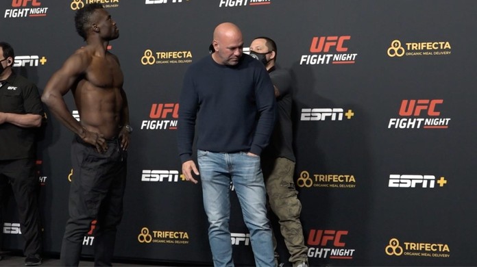 Spider Vai Ao Banheiro E Deixa Uriah Hall E Dana Esperando Antes Da Sua Ultima Encarada No Ufc Combate Ge
