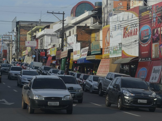 Em Macapá existe 530 veículos para cada quilômetro quadrado (Foto: Abinoan Santiago/G1)