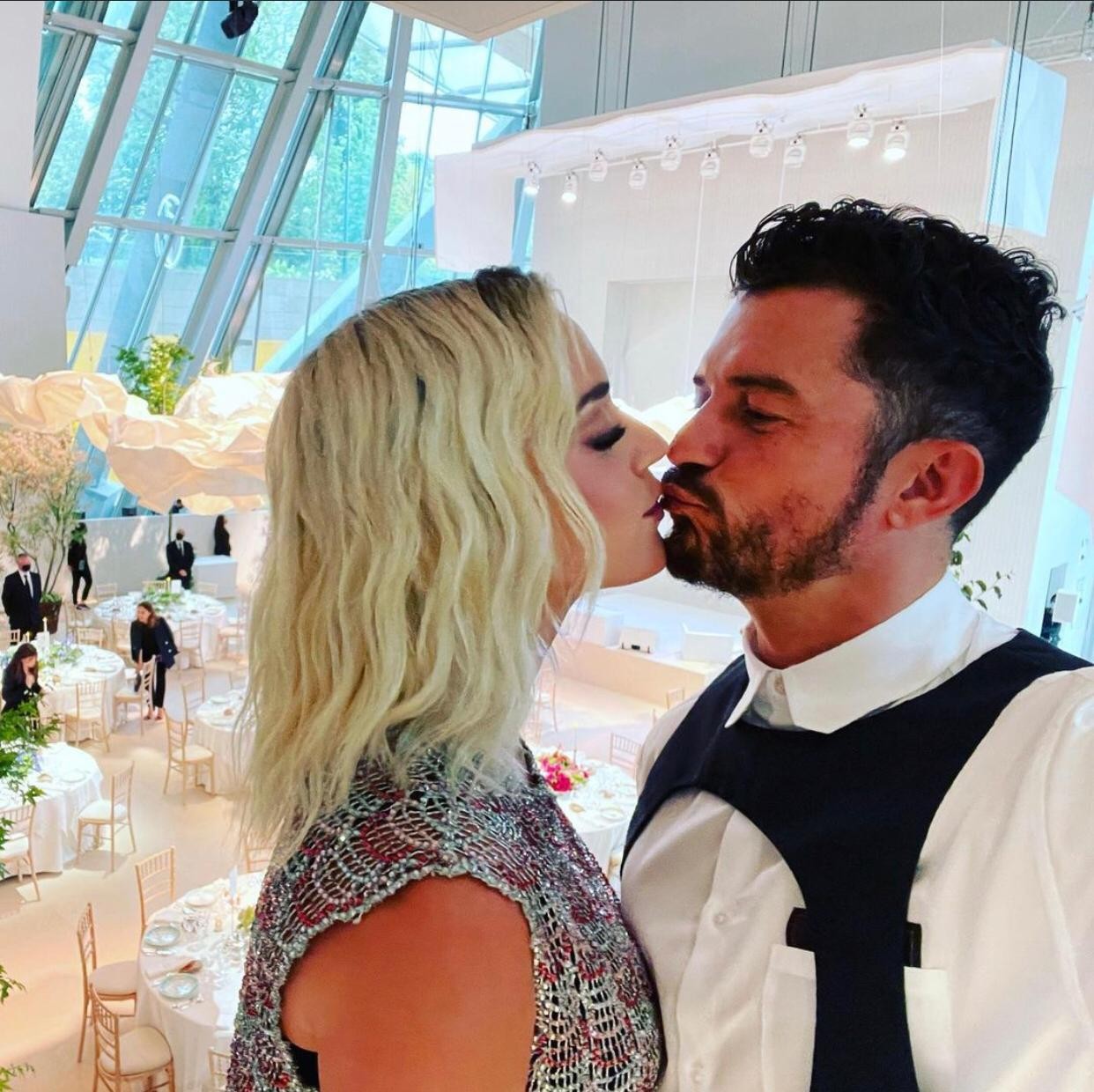 Katy Perry e Orlando Bloom durante o jantar (Foto: Instagram/ Reprodução)