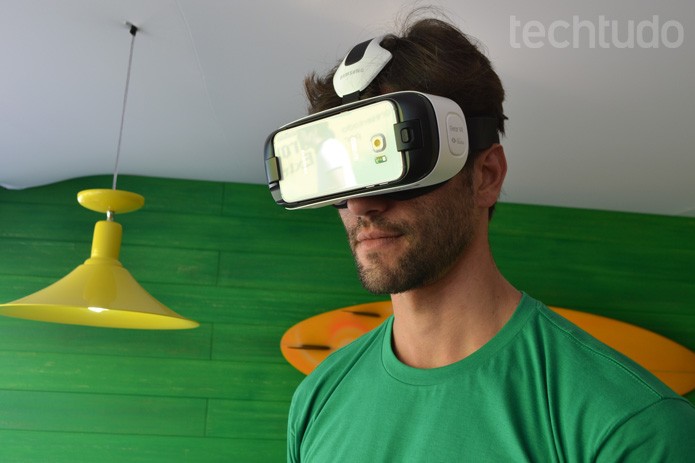 Visitantes podem testar o Gear VR no Lounge da Samsung, no WSL, Rio de Janeiro (Foto: Melissa Cruz / TechTudo)