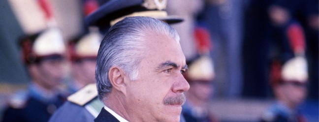 Comemoração do Dia do Soldado em 1988. — Foto: Gustavo Miranda / Agência O Globo