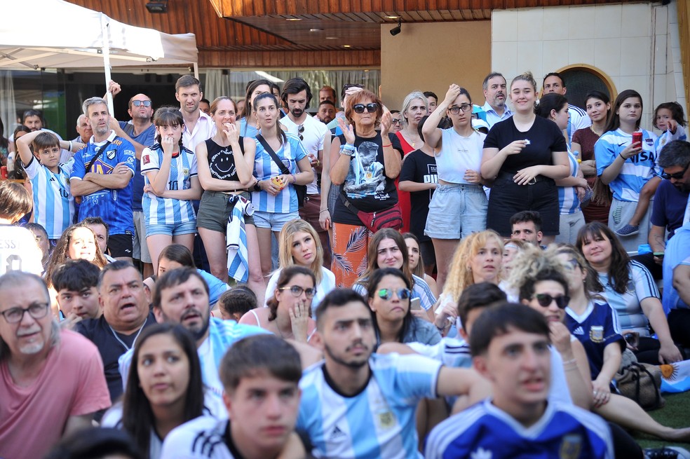 La casa de Devoto: antiga residência de Maradona concentra torcedores na Argentina — Foto: Divulgação
