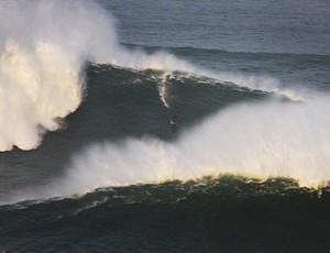 onda maya gabeira acidente portugal surfe (Foto: Reprodução Instagram)