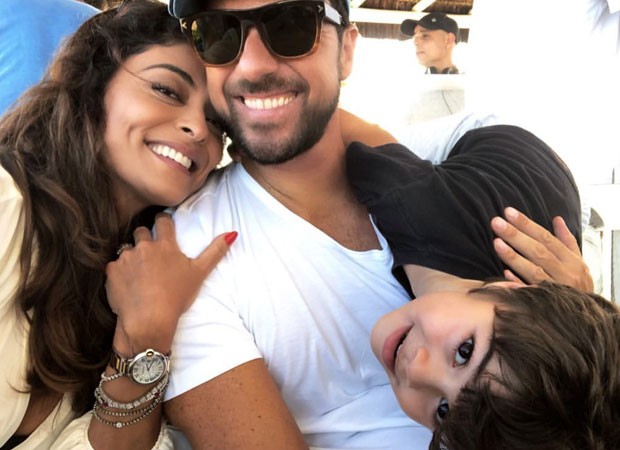 Juliana Paes com o marido, Carlos Eduardo Baptista, e o filho caçula, Antonio (Foto: Reprodução Instagram)
