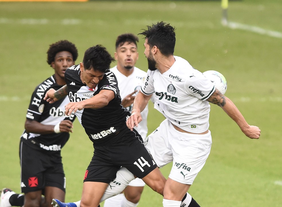 Cano foi muito pouco acionado durante a derrota do Vasco para o Palmeiras � Foto: Andr� Dur�o