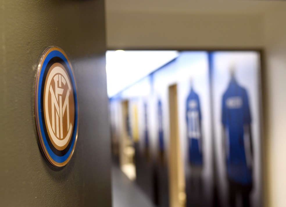Inter de Milão adotará nova marca e escudo a partir do dia 9 de março, segundo jornal — Foto: Getty Images