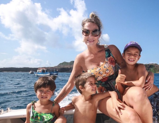 Luana e os filhos Dom, Bem e Liz (Foto: Reprodução/Instagram)