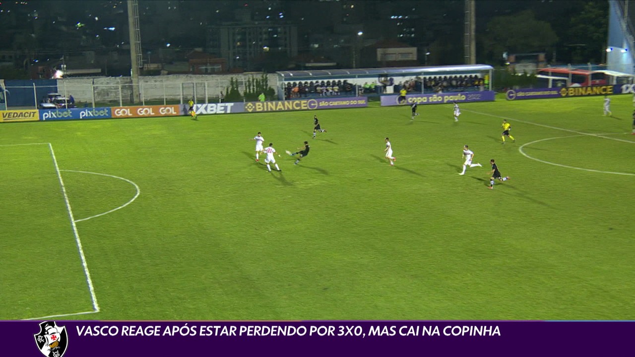 Vasco reage aps estar perdendo por 3 x 0, mas  eliminado na Copinha
