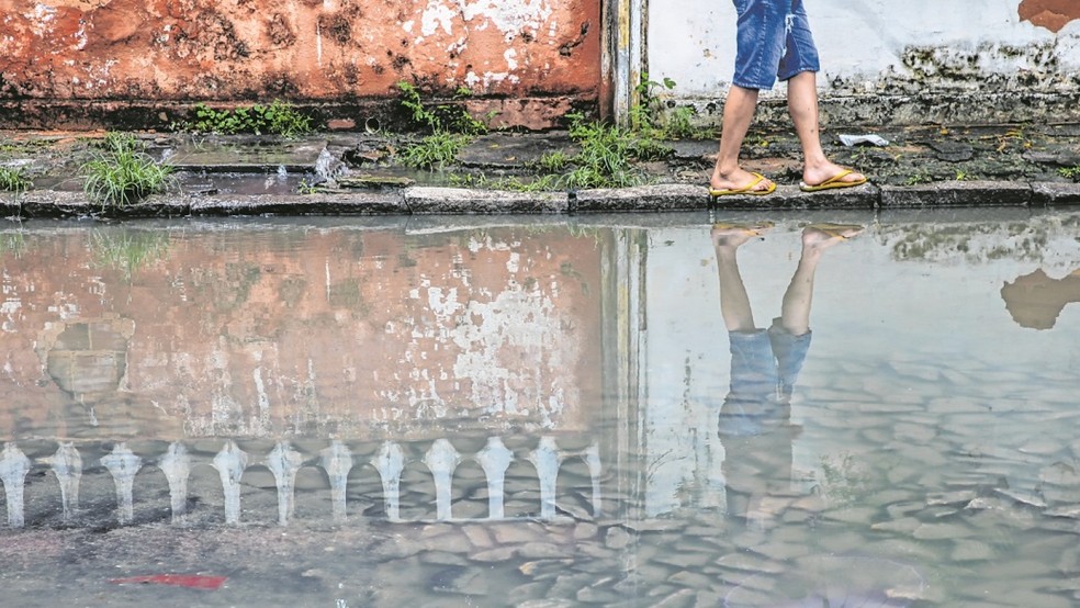 Acesso a saneamento básico está diretamente relacionado com incidência de doenças na população, aponta ABES. — Foto: Natinho Rodrigues