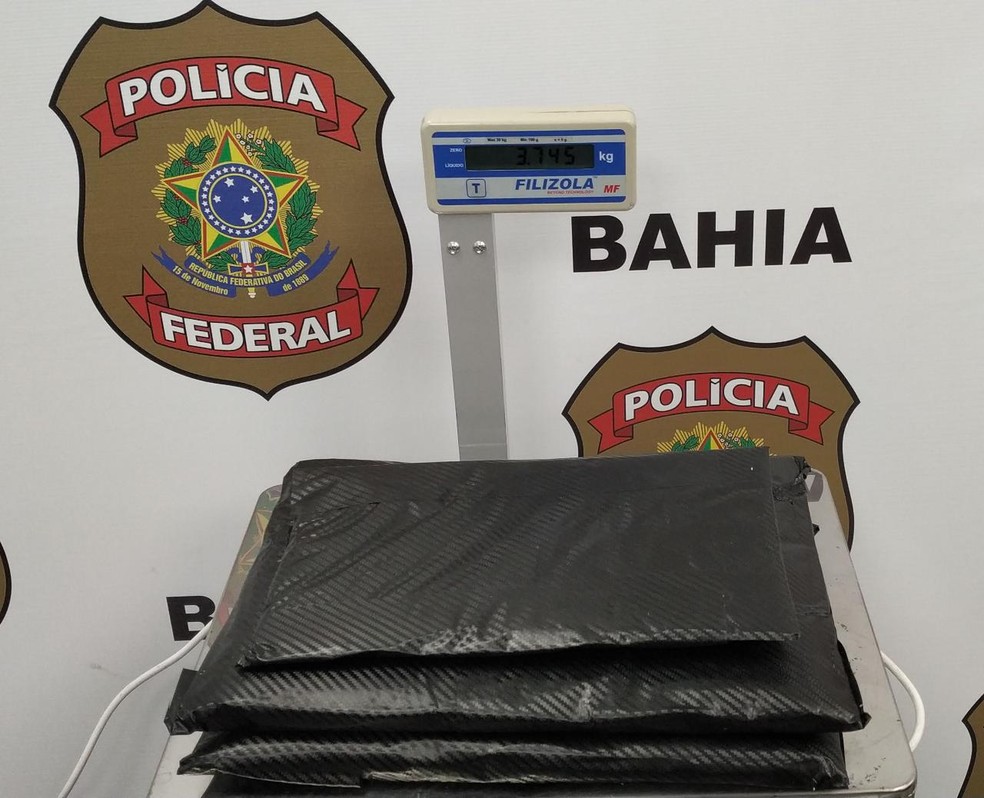 Cocaína apreendida com mulher no Aeroporto de Salvador — Foto: Polícia Federal/ Divulgação