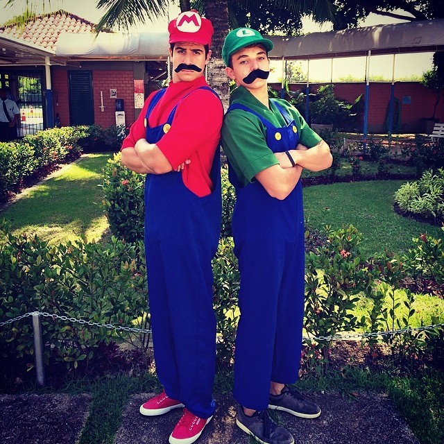 Enzo Celulari com amigo (Foto: Instagram/ Reprodução)