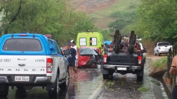 Os feridos foram encaminhados para unidades de saúde de Natividade e Itaperuna — Foto: Divulgação/Polícia Militar