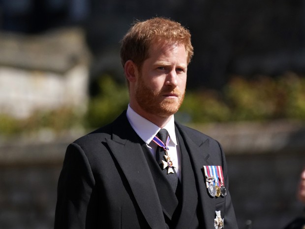 WINDSOR, ENGLAND - APRIL 17: Prince Harry arrives for the funeral of Prince Philip, Duke of Edinburgh at St George's Chapel at Windsor Castle on April 17, 2021 in Windsor, England. Prince Philip of Greece and Denmark was born 10 June 1921, in Greece. He s (Foto: Getty Images)