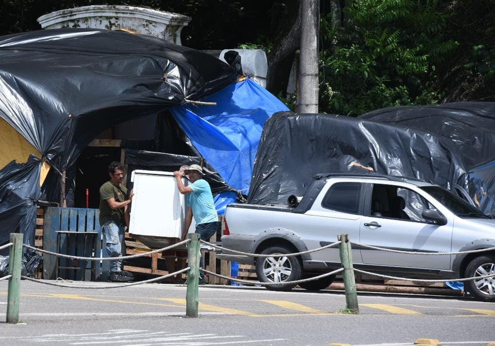Desocupação em frente ao 38° Batalhão do Exército, em Vila Velha, no ES — Foto: Carlos Alberto Silva/A Gazeta