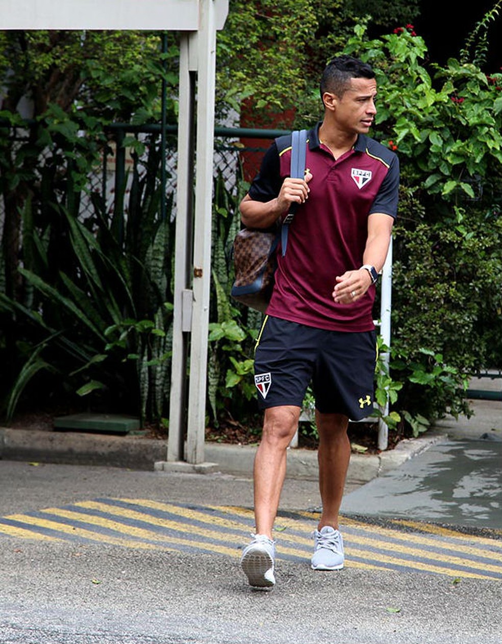 Cícero rescinde contrato com o São Paulo (Foto: Rubens Chiri / saopaulofc.net)
