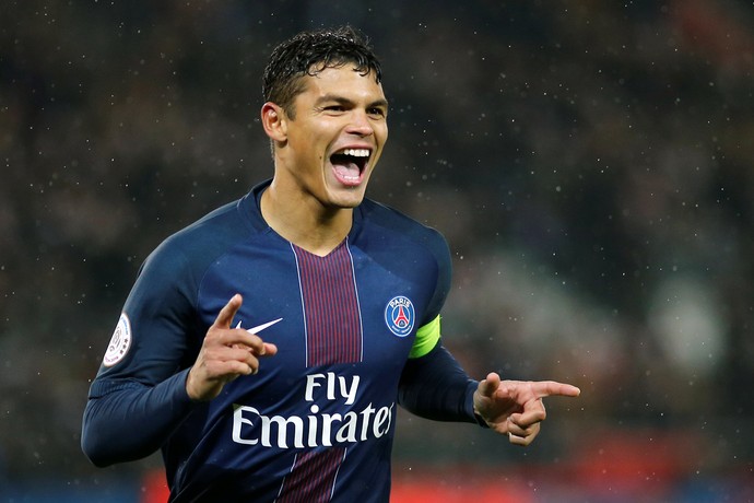 Thiago Silva gol PSG Lorient (Foto: Reuters)