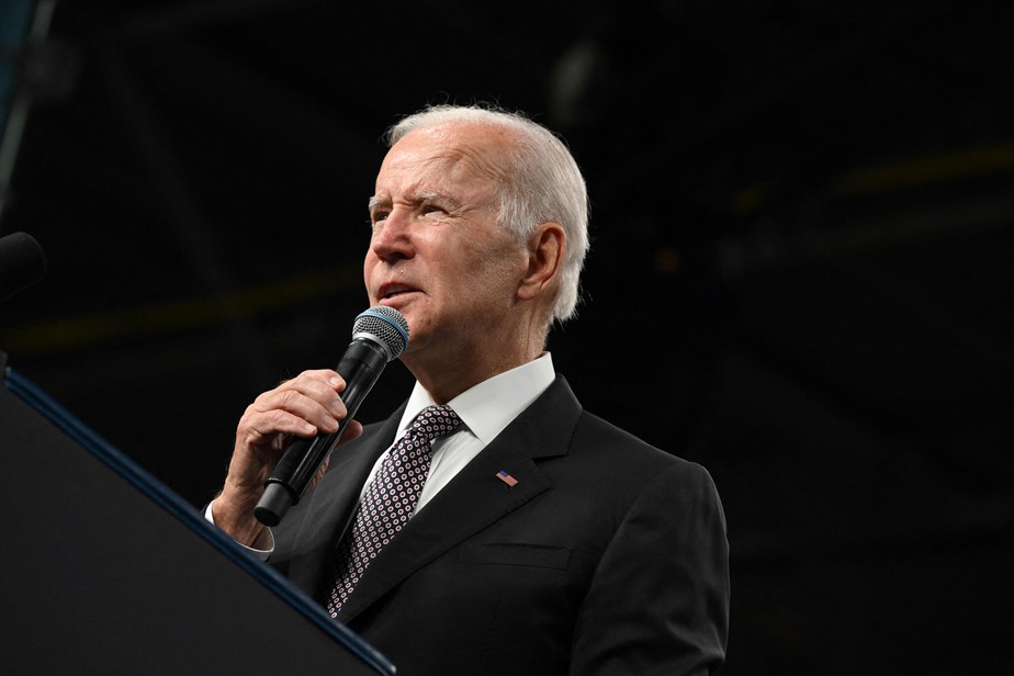 O presidente dos EUA, Joe Biden, faz comentários sobre redução de custos e criação de empregos no Hudson Valley, na IBM em Poughkeepsie, Nova York