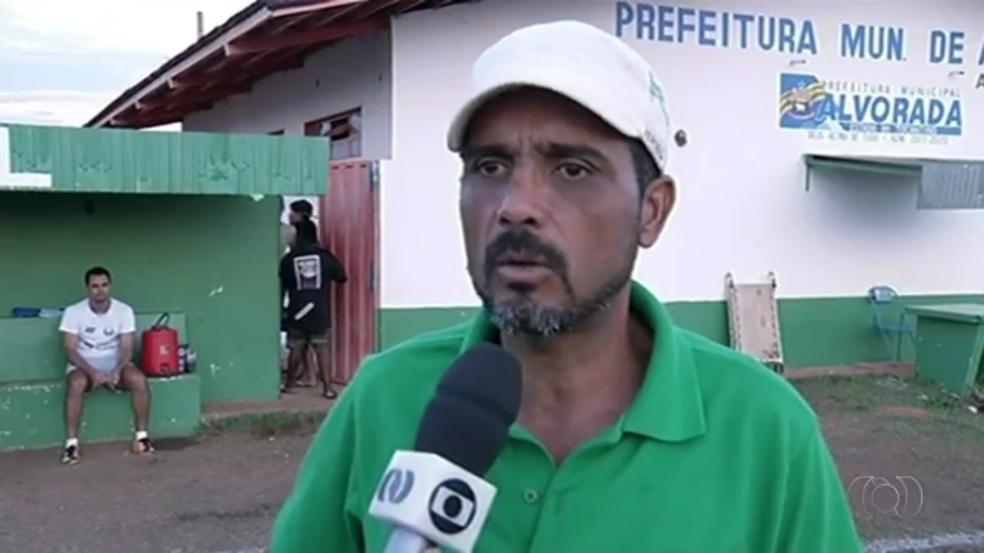 Gil Fernandes, técnico do Alvorada — Foto: Reprodução/TV Anhanguera