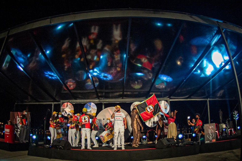 FlaMangua&ccedil;a busca recursos para estrear na liga das escolas de samba &mdash; Foto: Paula Reis / CRF