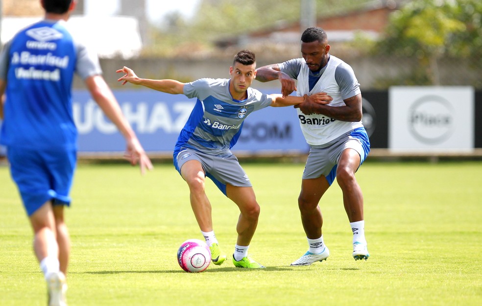 Lucas Poletto treinava com o elenco principal gremista (Foto: Rodrigo Fatturi/Grêmio, DVG)