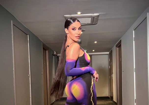 Bianca Andrade posa sensual com look roqueira e fãs elogiam - OFuxico