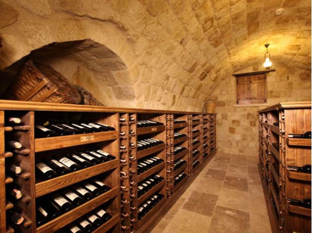 Interior do Kayakapi Premium Caves - Cappadocia, em Ürgüp, na Turquia. — Foto: Reprodução