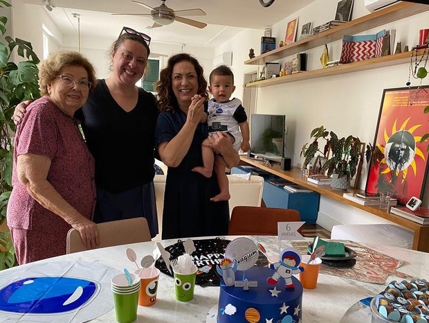 Joaquim neto de Eliane Giardini e Paulo Betti, ganha festinha de 6 meses (Foto: Reprodução/Instagram)