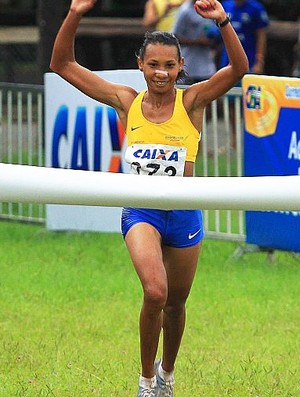 Cruz Nonata vence os 8 km feminino  (Foto: Wagner Carmo/CBAt)