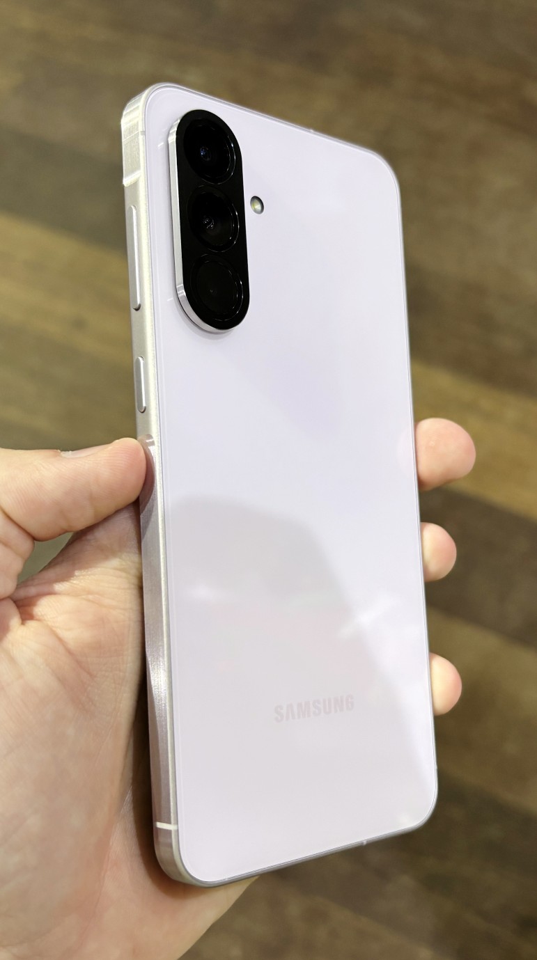 6 celulares para quem quer status, mas não quer pagar caro