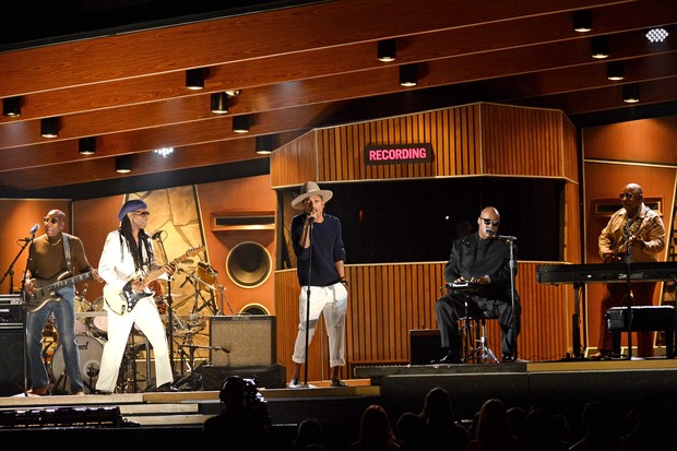 Nile Rodgers, Pharrell Williams and Stevie Wonder (Foto: Getty Images)