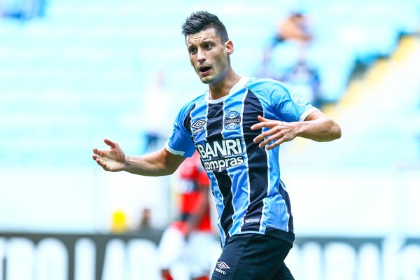 Cria do Grêmio decide na final e é campeão na Grécia