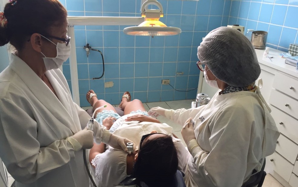 'Meninas de Luz' oferece assistência odontológica a adolescentes e jovens grávidas (Foto: Danielle Oliveira/G1)