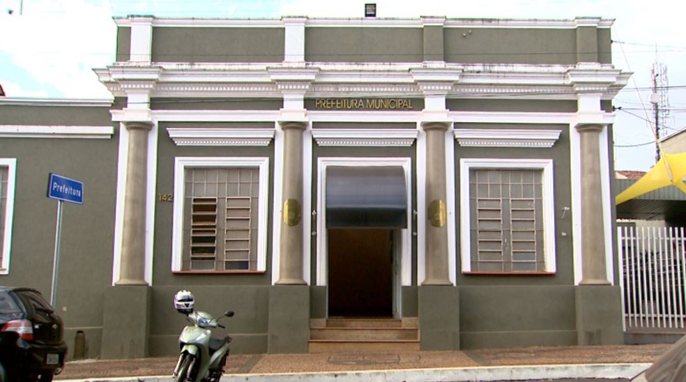 Justiça bloqueia R$ 1,4 milhão de ex-prefeito de Brodowski e mais três por fraude em licitações
