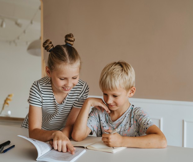 Como ajudar meu filho a aprender inglês em casa