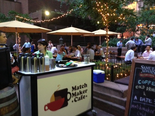 Carrinho do MatchMaker Cafe ajuda clientes a se conhecerem  (Foto: Divulgação)