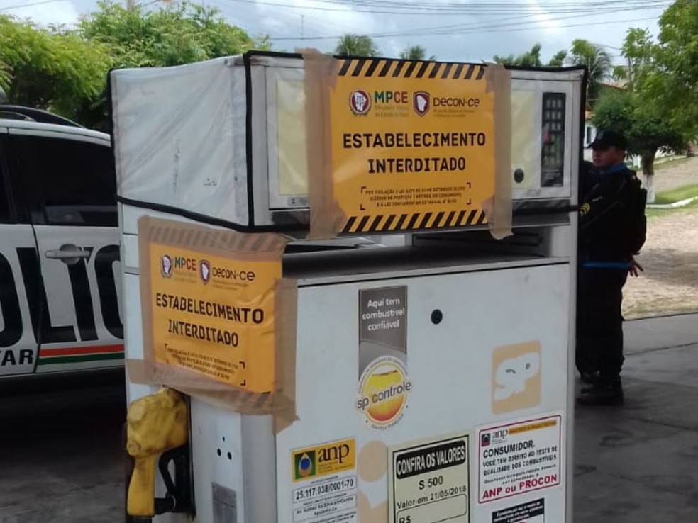 Ao todo, foram fiscalizados nove postos, sendo cinco em Pentecoste, trÃªs em ApuiarÃ©s e um em General Sampaio.   â Foto: DivulgaÃ§Ã£o/MPCE