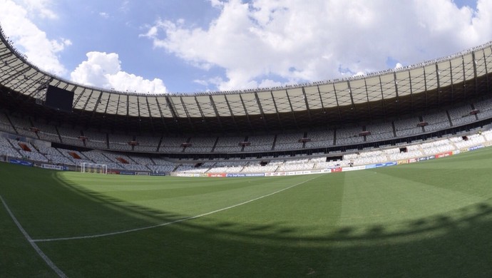 Cruzeirenses se programam para primeiro jogo das 11h no Brasileirão