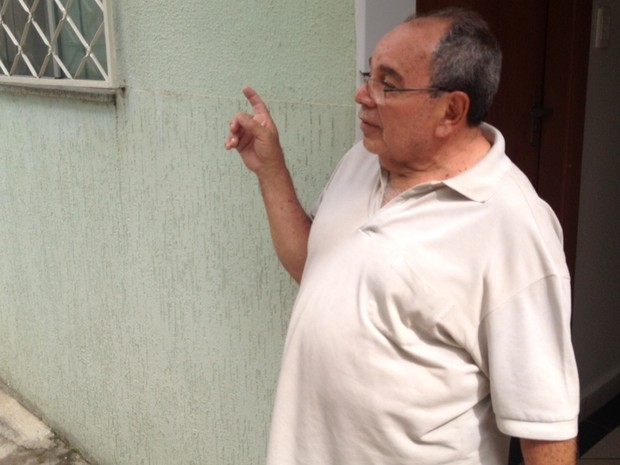 Homem morre após cair de 7 m ao limpar caixa d’água de prédio, em Goiás (Foto: Sílvio Túlio/G1)